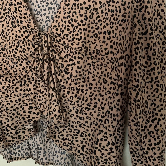 AFRM blouse - Picture 2 of 3